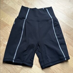 Ptula black biker shorts.
